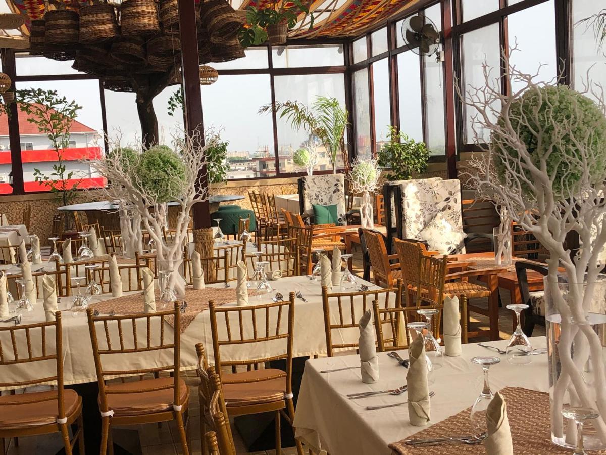 מונרוביה Boulevard Palace Hotel מראה חיצוני תמונה