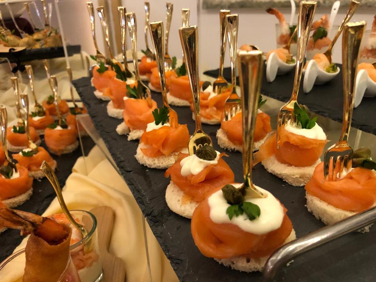 מונרוביה Boulevard Palace Hotel מראה חיצוני תמונה