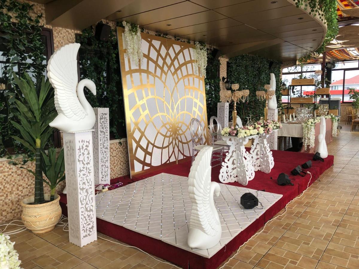 מונרוביה Boulevard Palace Hotel מראה חיצוני תמונה